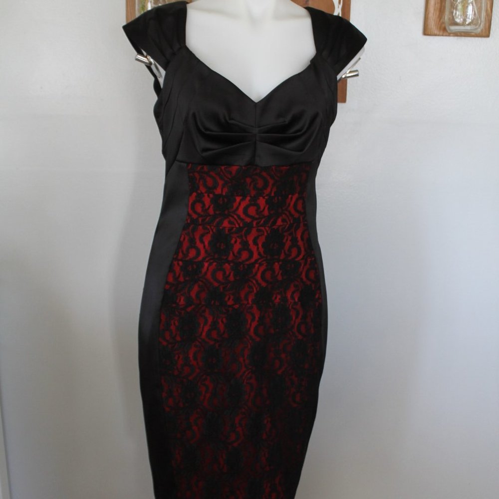 Signature by Sangria Black & Red Lace Sleeveless Bodycon Dress